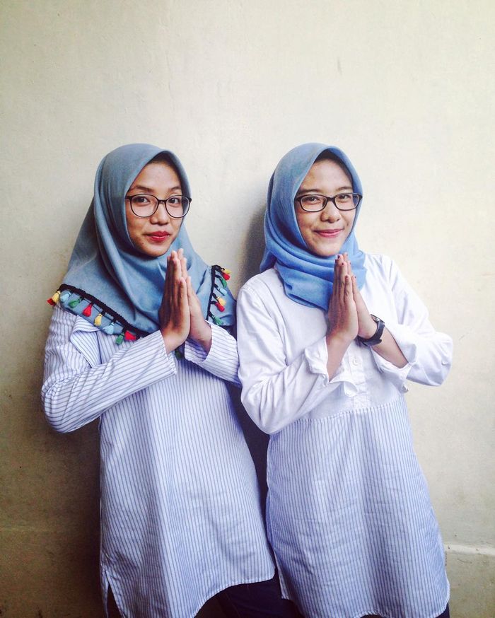 Farrely (kiri) - Maretza (kanan)