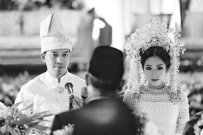 Aga Bakrie dan Rosalindynata Gunawan