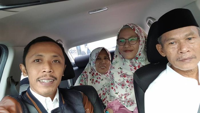 Keluarga Furry Setya