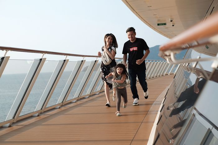 Gisel, Gading dan Gempi saat berlibur ke Singapura