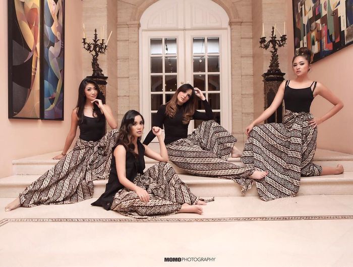 Nia Ramadhani dan Girls Squad