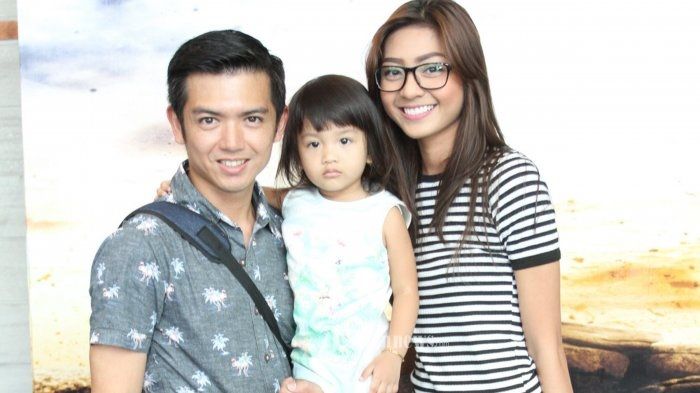 Nicky Tirta dan istrinya, <a href='https://pontianak.tribunnews.com/tag/liza' title='Liza'>Liza</a> Elly Purnama.