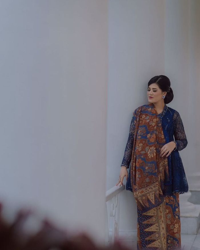 penampilan Anggun Kahiyang Ayu dalam Balutan Kebaya