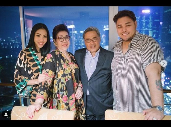Faye Malisorn bertemu keluarga Ivan Gunawan