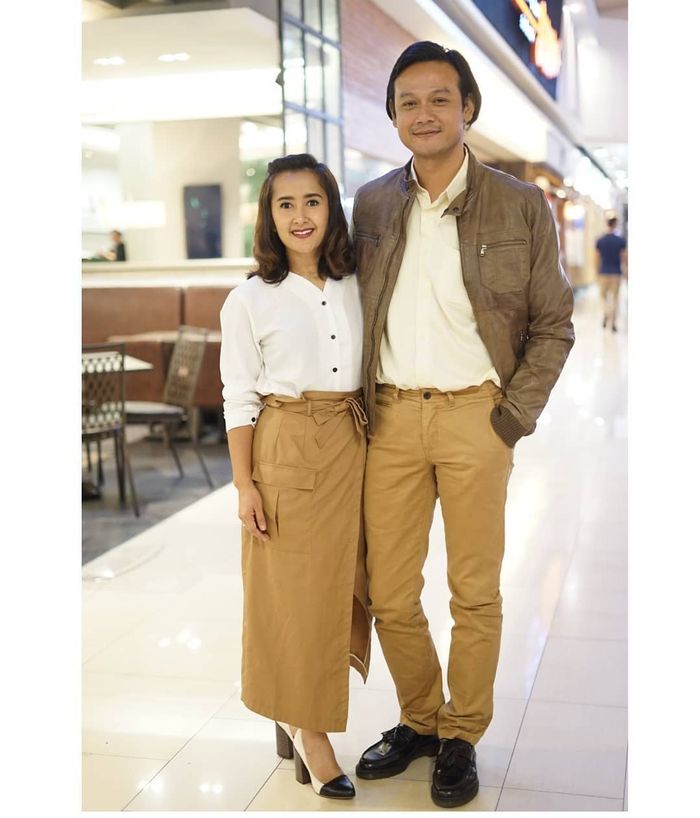 Widi Mulia dan Dwi Sasono kompak bergaya vintage 