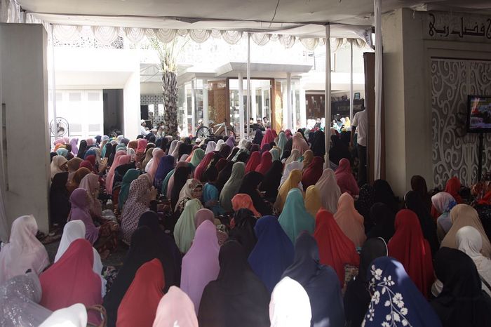 Pengajian di rumah Ustad Solmed