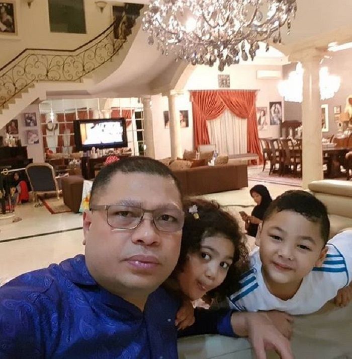 Rumah mewah dan megah Krisdayanti dan Raul Lemos