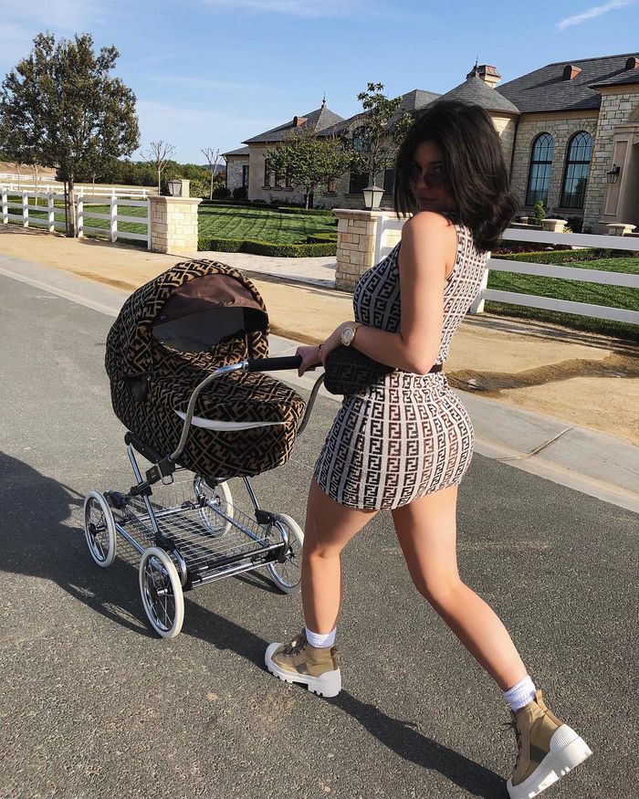 Kylie Jenner dan Stormi Webster