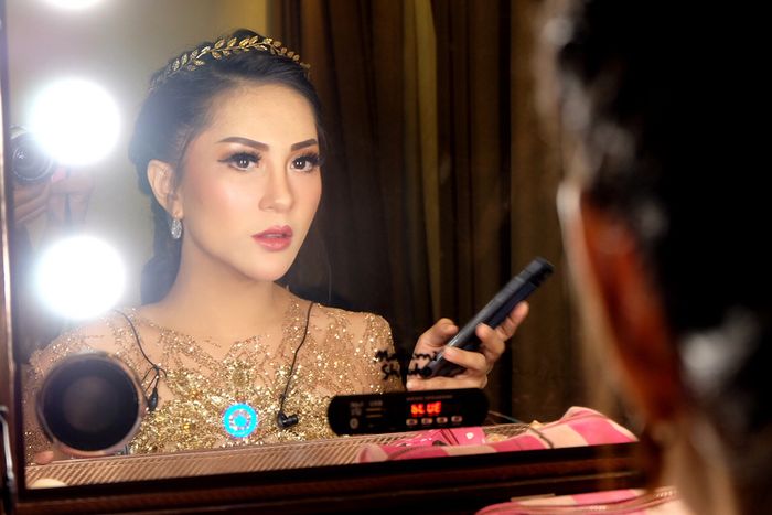 Nabilla Gomes, Perempuan yang dekat dengan Kriss Hatta