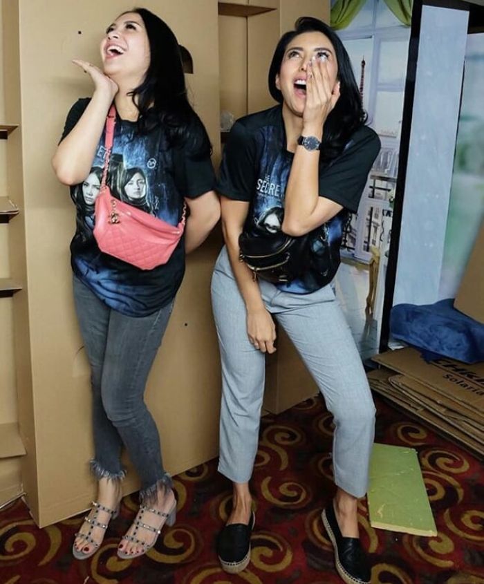 Kaki cantik Nagita Slavina yang bikin gagal fokus