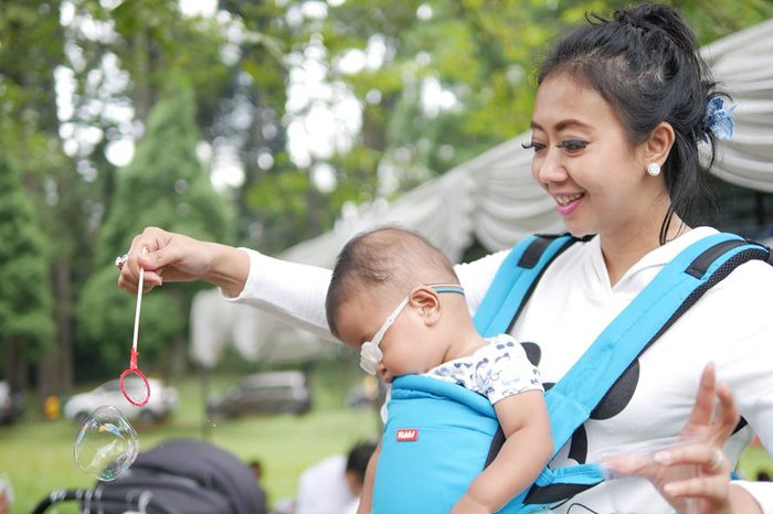 Asri Welas dan sang anak