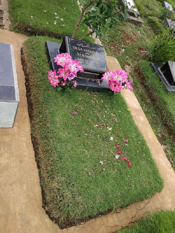 Makam Olga Syahputra yang terletak di TPU Malaka, Jakarta Timur.