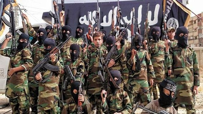 ISIS merekrut pasukan anak-anak.