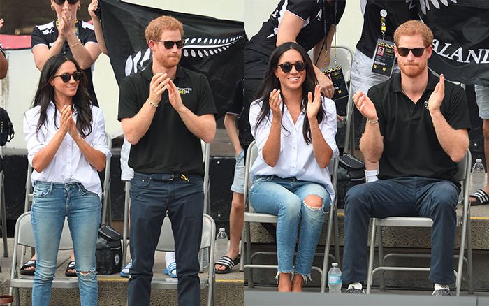 Meghan Markle dengan kombinasi oversized shirt serta ripped jeans