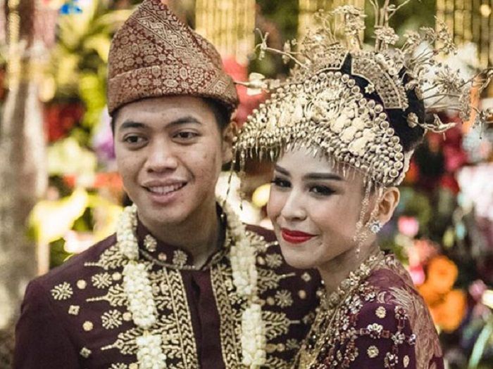 Adara saat menikah