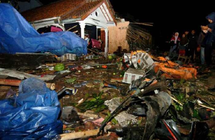 Motor masih bergelimpangan di TKP kejadian