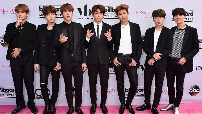 body BTS di BBMAs 2017