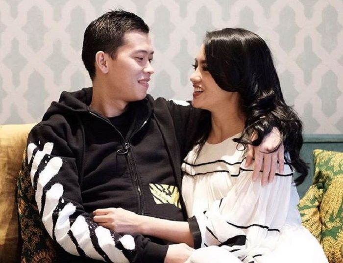 Ririn Ekawati dan Ferry Wijaya