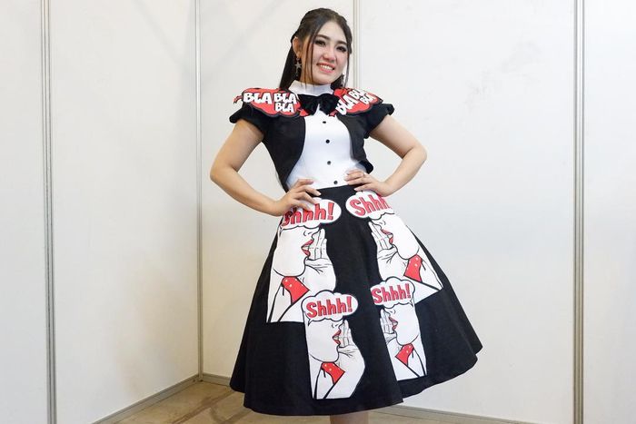 Via Vallen jarang tampil dengan gaya busana yang seksi