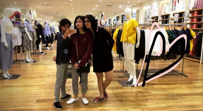 Novita dan kedua anaknya