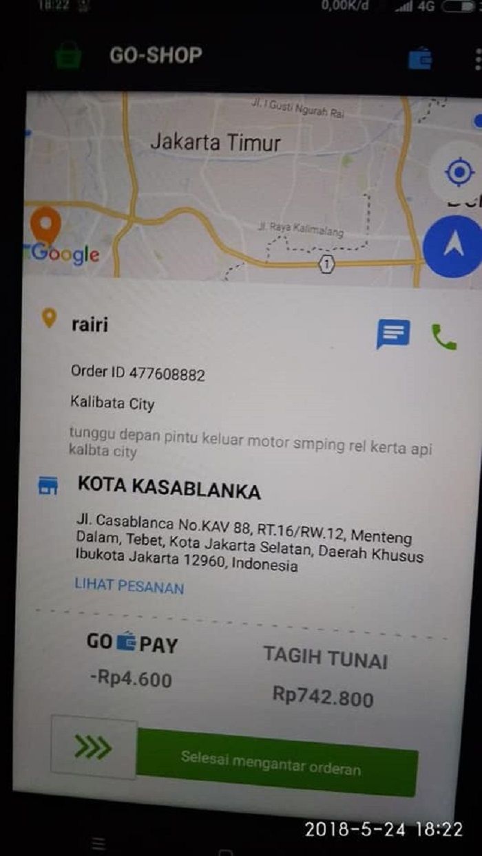 Driver ojek online tertipu oleh customernya.
 