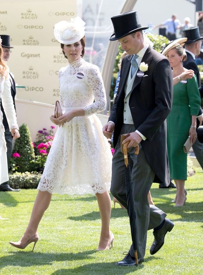 Kate dan Pangeran William saat mengunjungi Polandia