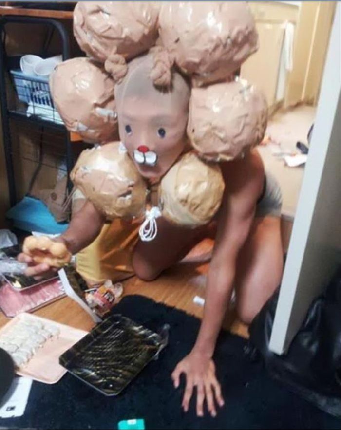 Tren busana nyleneh yang pernah ada 