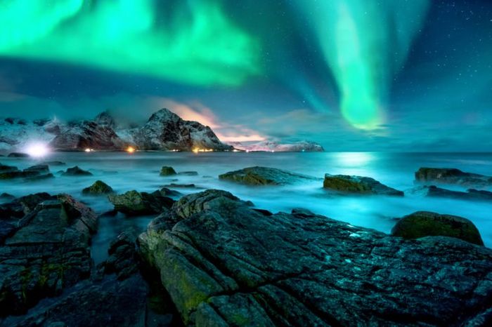 The Northern Lights (Aurora Borealis) di utara Norwegia.