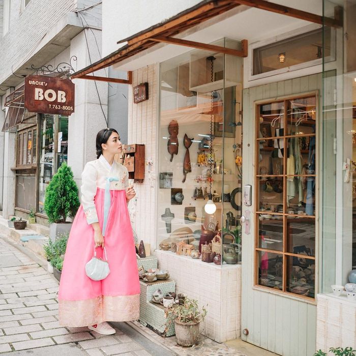 Citra Kirana kenakan hanbok