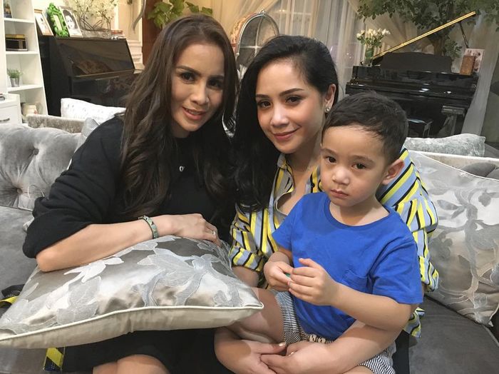 Penampilan Momo Geisha dengan badan kurus jadi sorotan warganet 