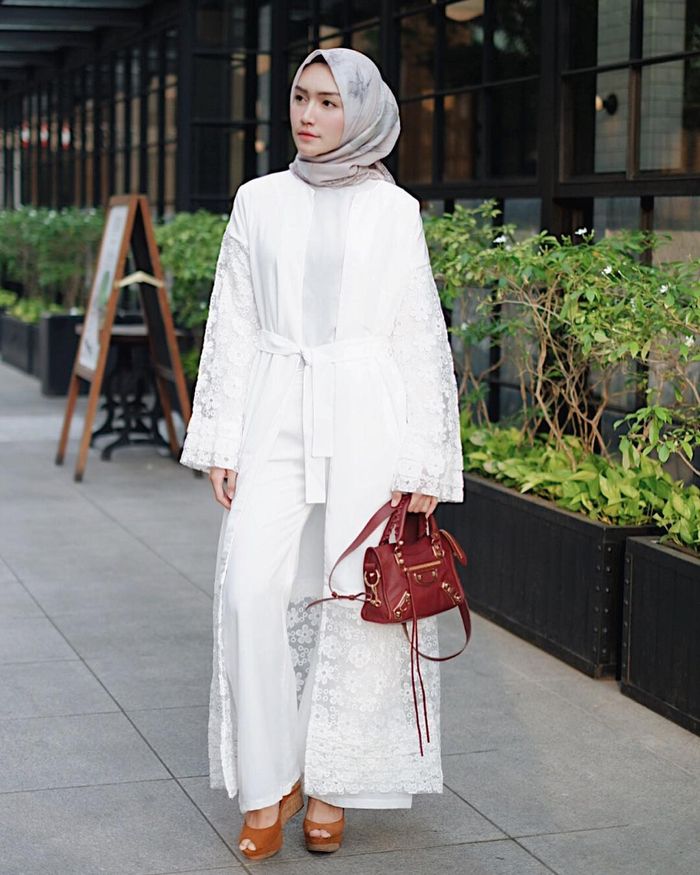 Paduan longsleeve jumpsuit dan long outer