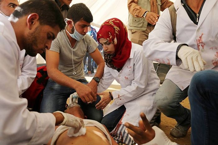Razan saat bertugas menjadi relawan
