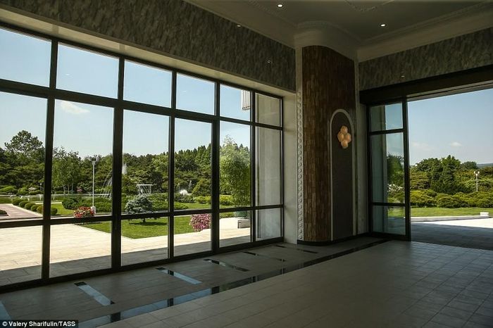 Gambar di dalam rumah Kim Jong Un | dailymail.co.uk