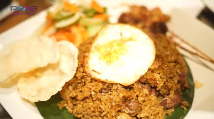 Nasi Goreng Kambing, makanan sahur Raffi Ahmad