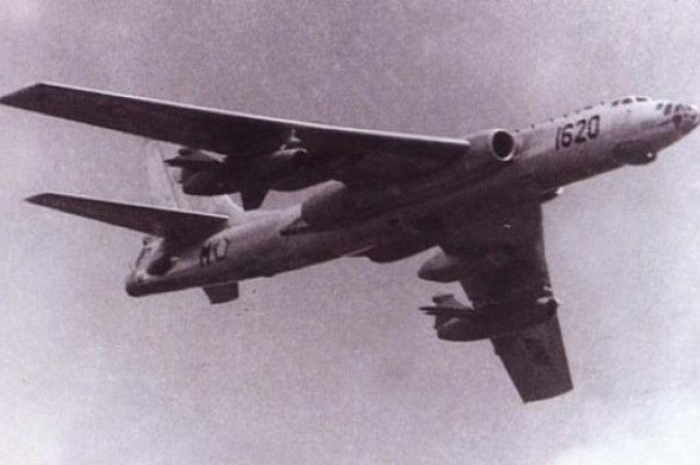 Tupolev Tu-16 Badger AURI
