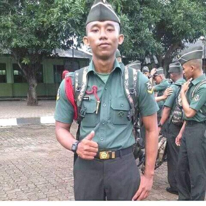 Darma Aji dan seragam dinasnya