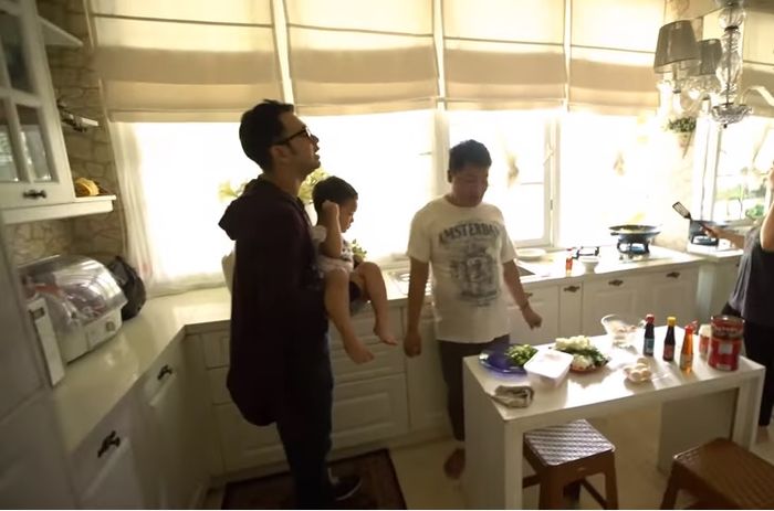 Dapur umum.