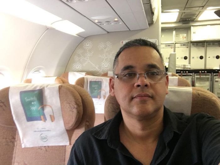 Sosok diduga ayah Albany, putra Sarah Azhari ini mencuri perhatian publik