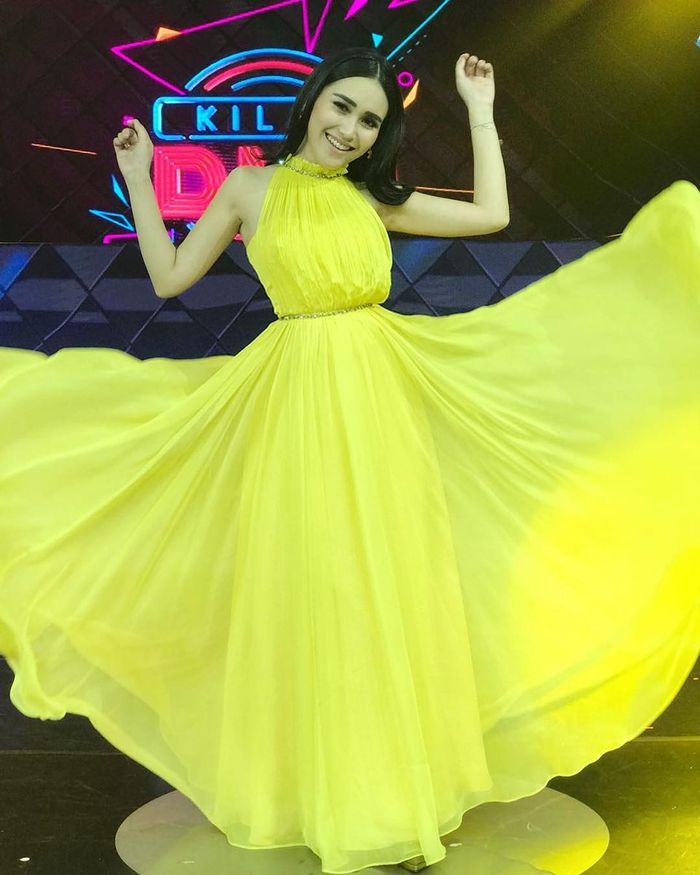 Penampilan Ayu Ting Ting memang tak pernah luput dari sorotan publik