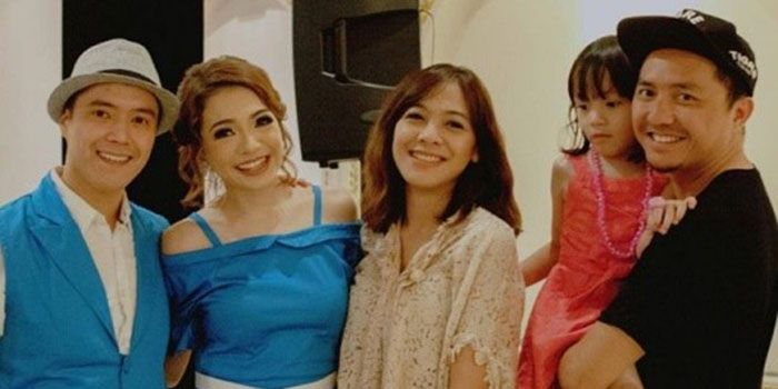 Dian Ayu dan Maya Septa