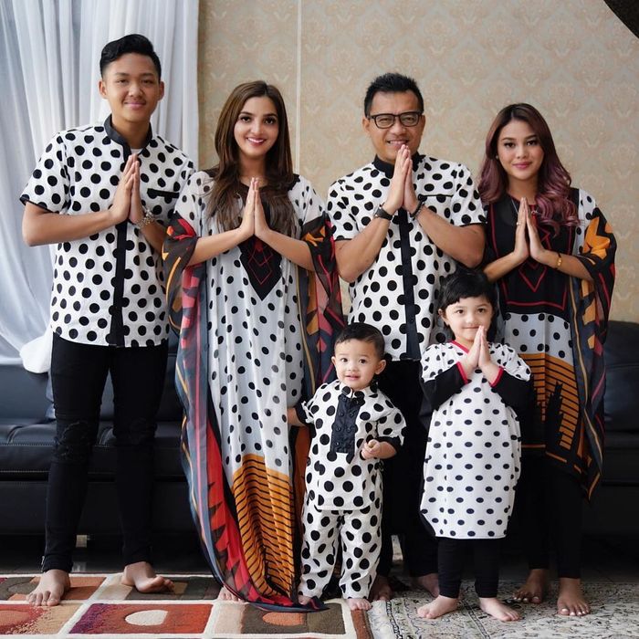 Ashanty dan Anang serta keluarga