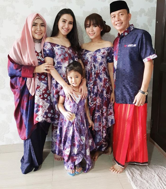 instagram.com/ayutingting92