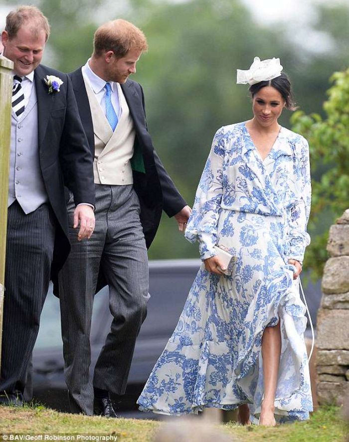 Meghan Markle saat menghadiri pernikahan keponakan Putri Diana, Celia McCorquodale (hollywoodlife)