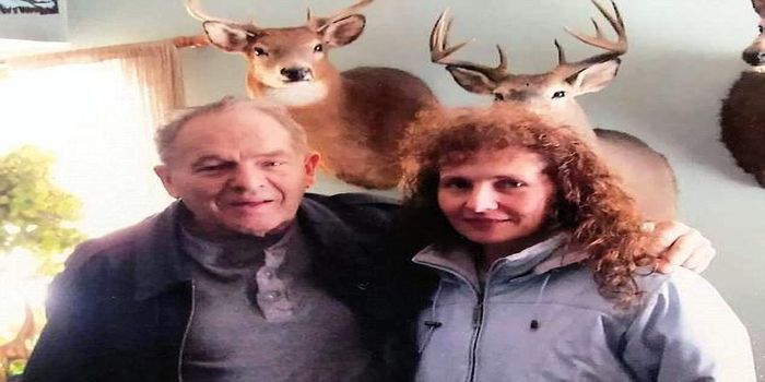 Renee dan ayahnya, Wayne, sebelum meninggal.