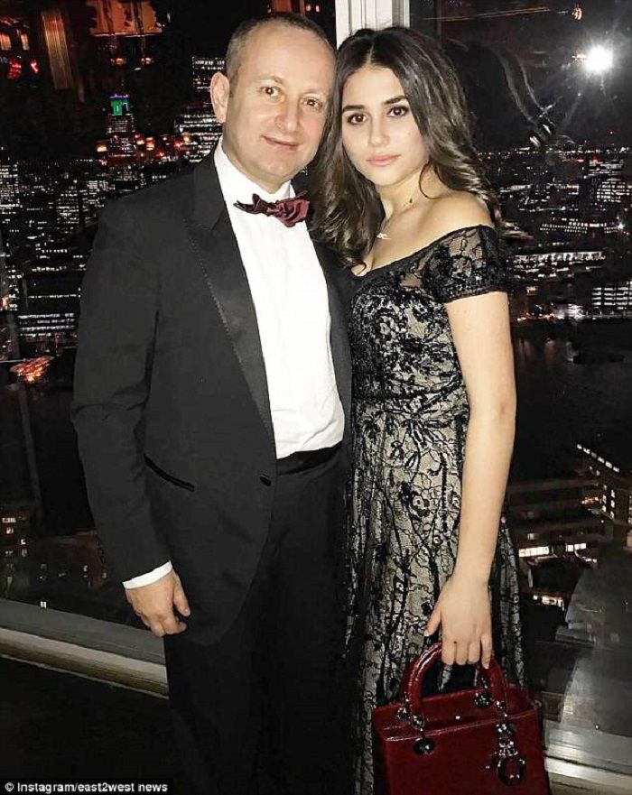 Irina Chigirinskaya (18) dan Alexander Chigirinsky