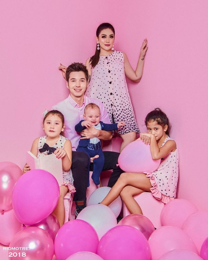 Stefan William dan Celine Evangelista