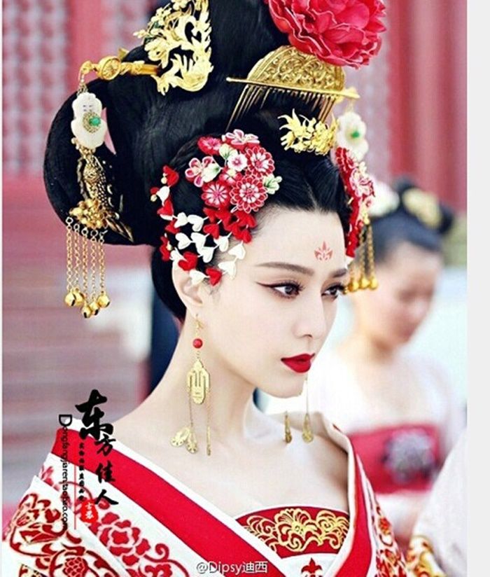Empress Wu diperankan oleh Fan Bing Bing