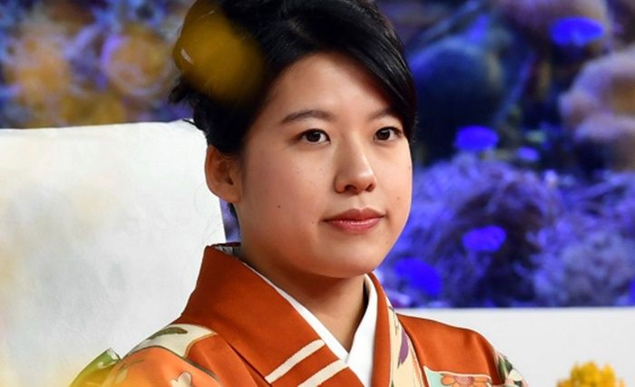Putri Ayako