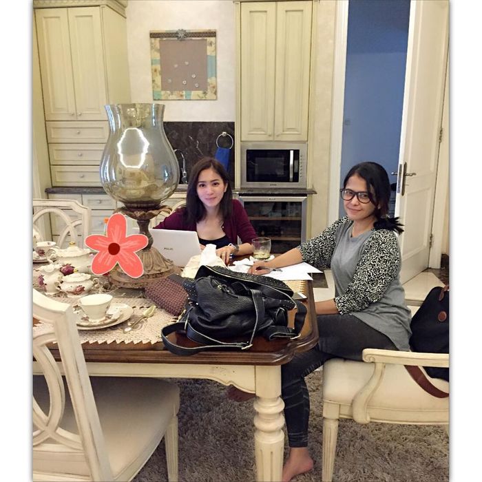 Ruang Makan Bunga Zainal