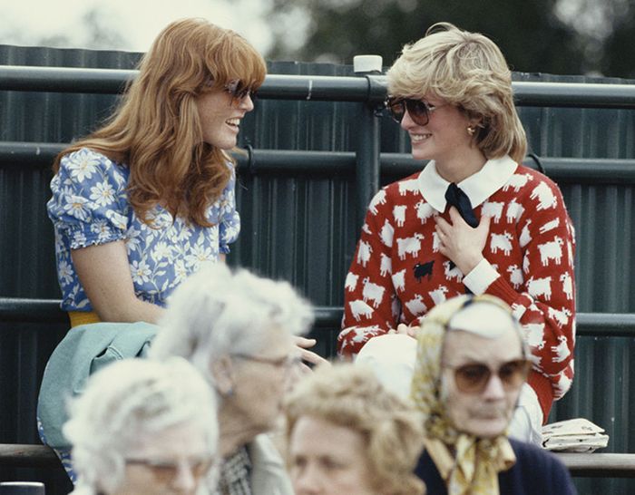Sarah Ferguson dan Putri Diana saat berada di Sirkuit Polo